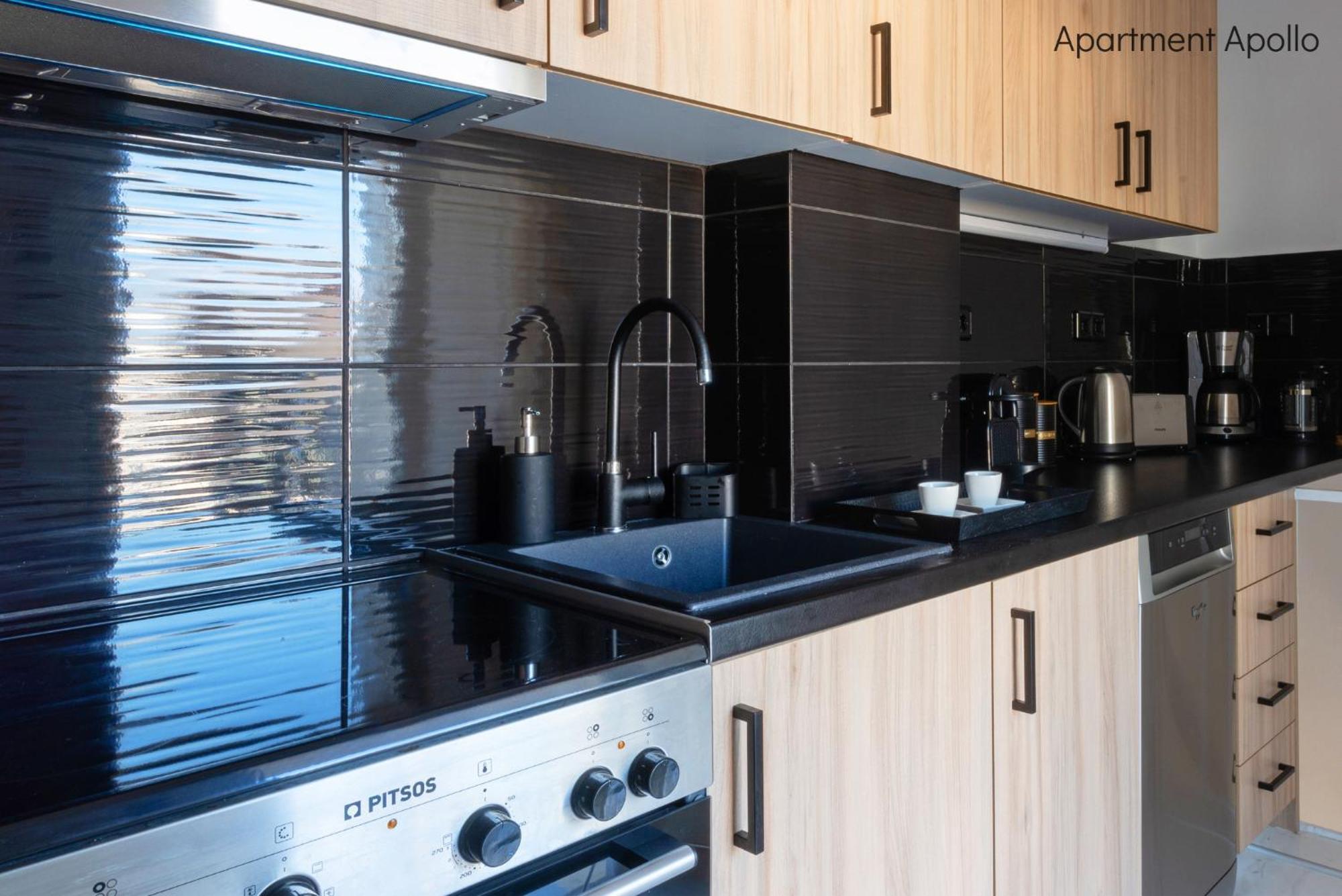 Apollo & Artemis By Heloni Apartments Athens Exterior photo